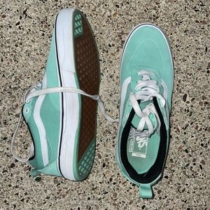 Vans Tennis Shoes